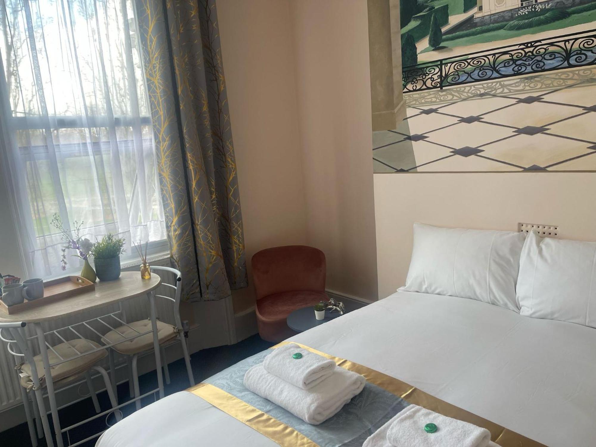 United Lodge Hotel Лондон Экстерьер фото