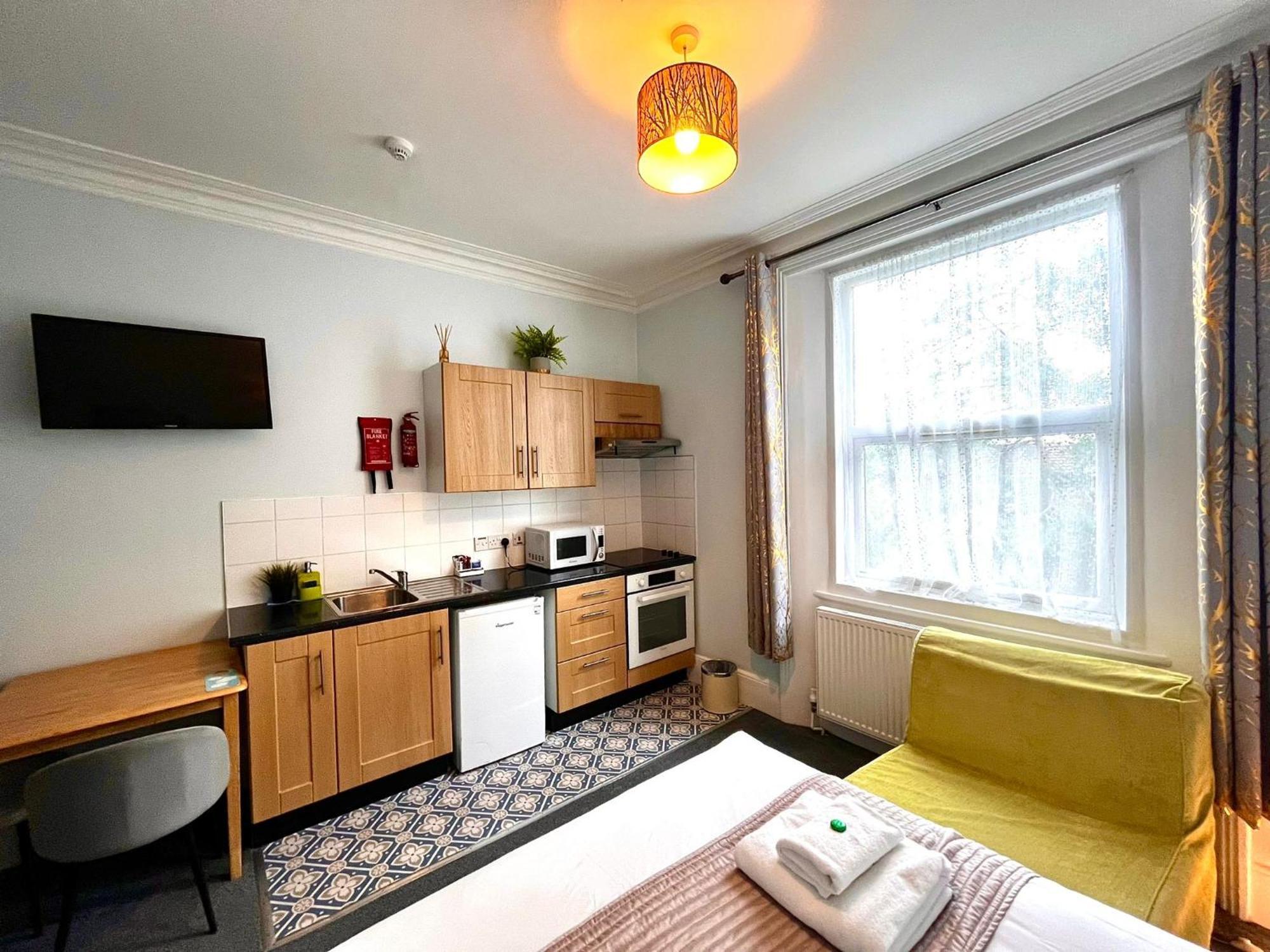 United Lodge Hotel Лондон Экстерьер фото
